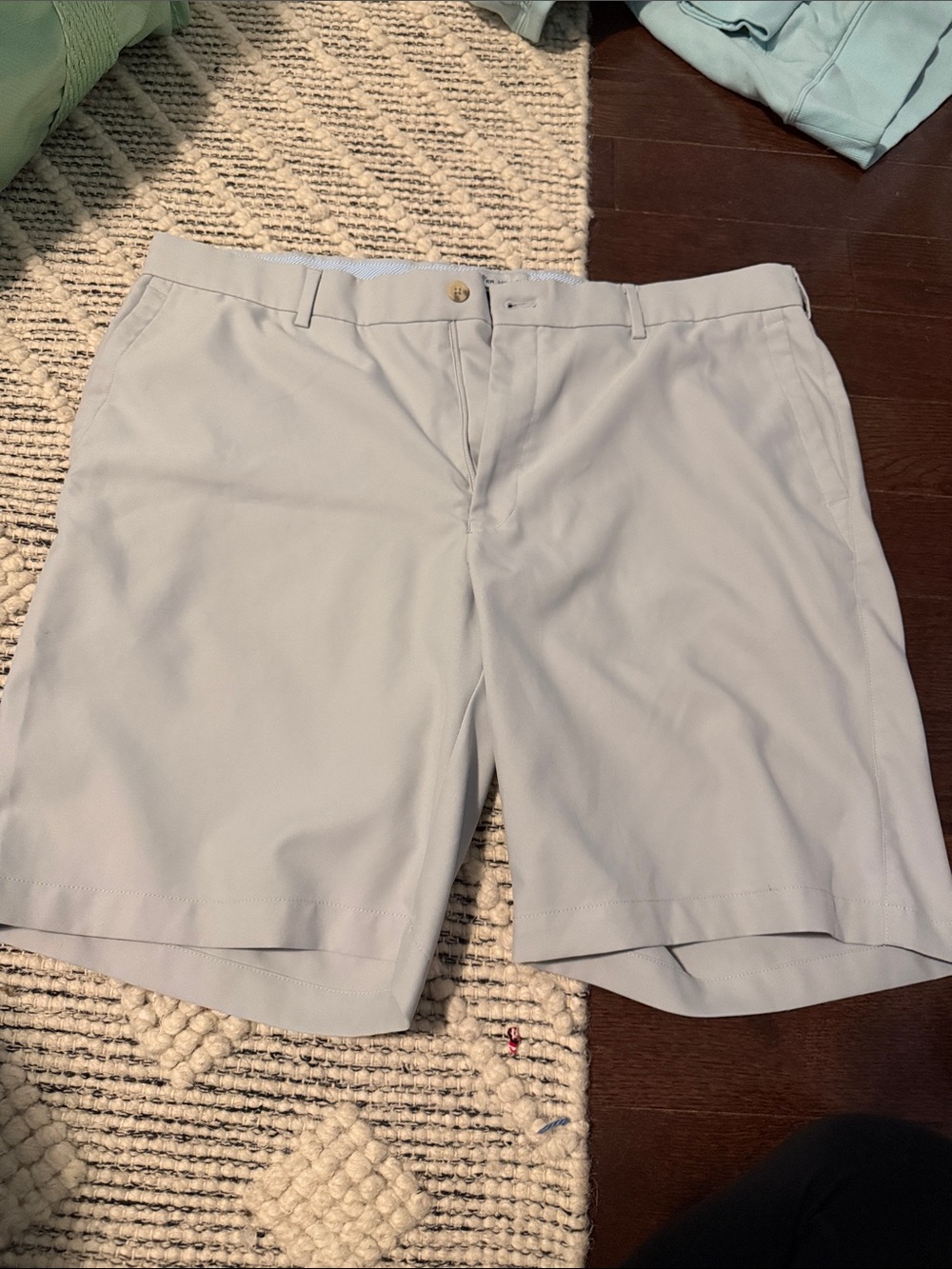 Peter Millar Light Gray Flat-Front Performance Shorts